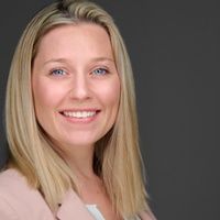 vermont-professional-headshot_Tiffany_667-0148.jpg