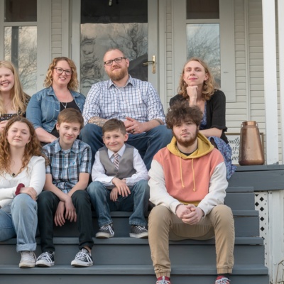 Ron, Amber, Iris, Autumn, Gavin, Kassidy, Jude, and Rayder